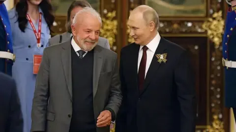 Brazil’s Leader Lula Declares He Has Zero Connection With Former US President Trump