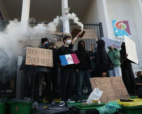 Recently Appointed French PM Faces Intense Pressure as Countrywide Strikes Disrupt Education and Transport